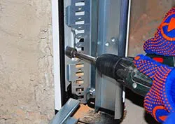 United Garage Door Service Saint Francis, WI 414-973-1665 - installation-side